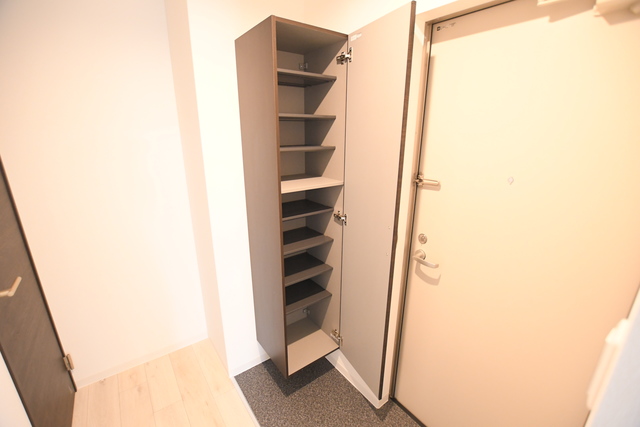 収納　シューズボックス