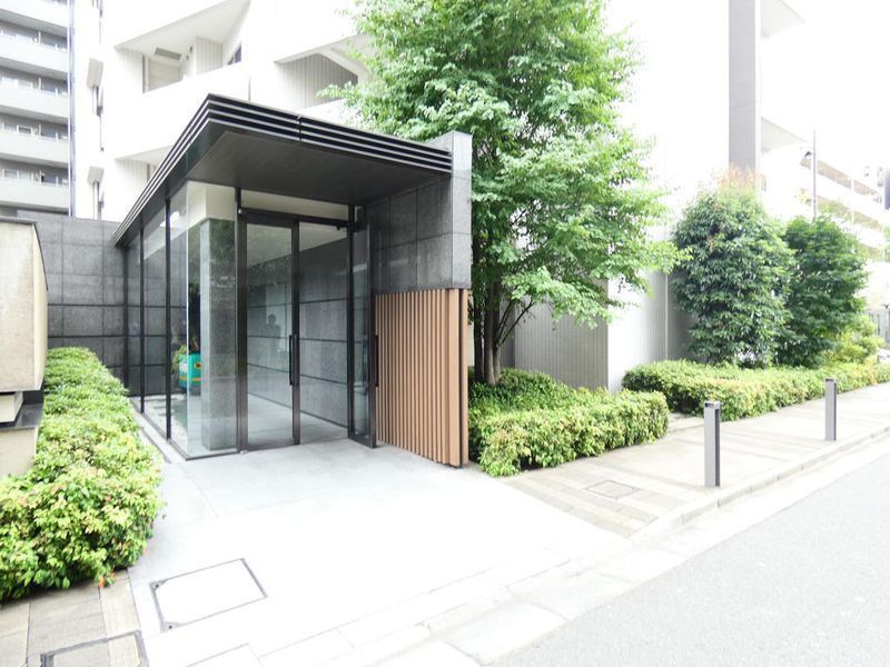 エントランス　建物の内部です