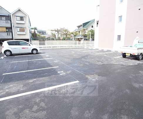 駐車場　目の前が駐車場になってますよ・