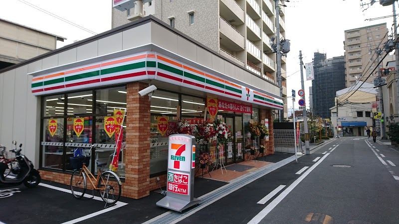 コンビニ　セブンイレブン 近鉄河内小阪駅南店（コンビニ）まで988m