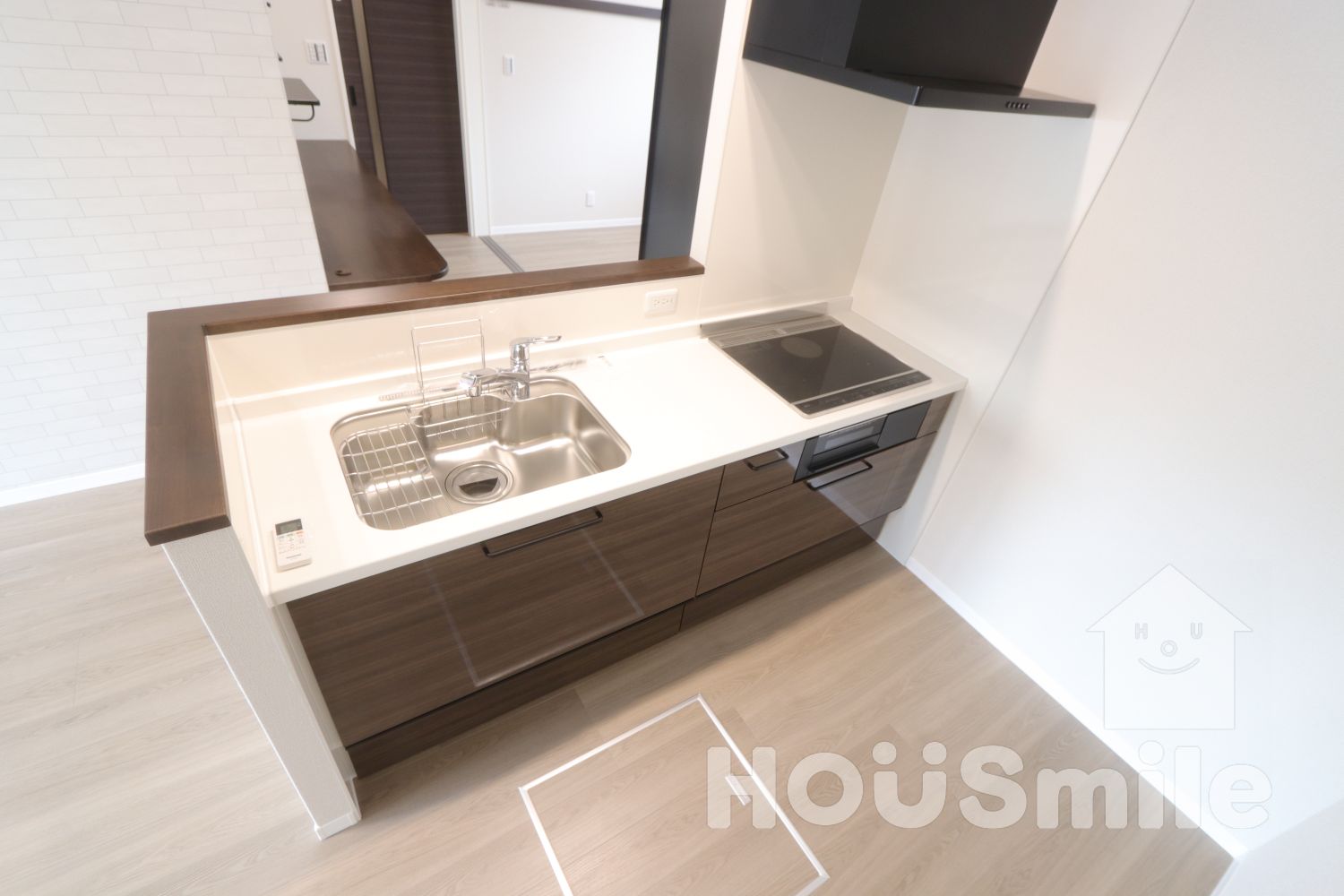 キッチン　現在建築中の為、写真は同タイプを使用