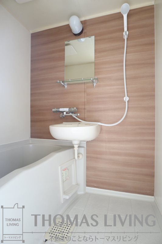 バス・シャワールーム　※同タイプの写真になります。
