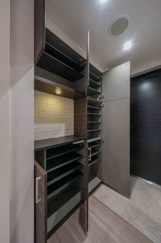 収納　シューズボックス