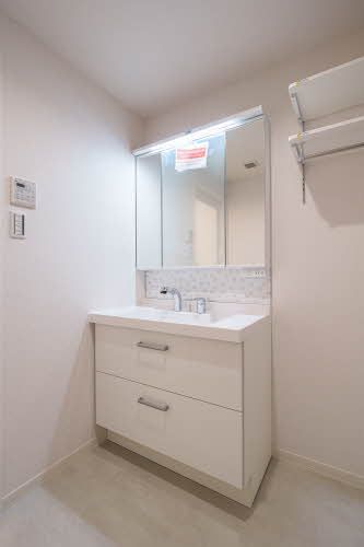 洗面設備　洗面化粧台