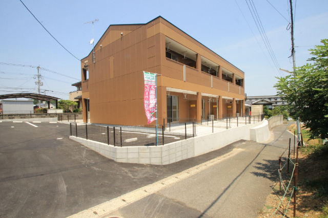 建物外観　外観写真（昼）