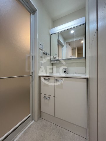 洗面設備　シティカレント新大阪　洗面台