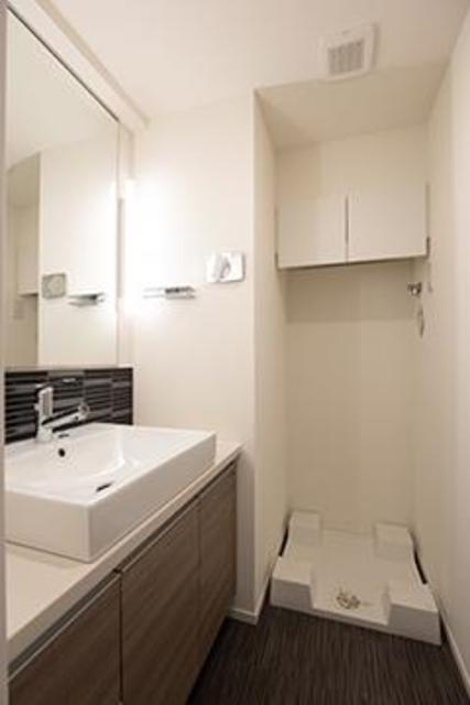 洗面設備　※写真は同タイプ住戸です。
