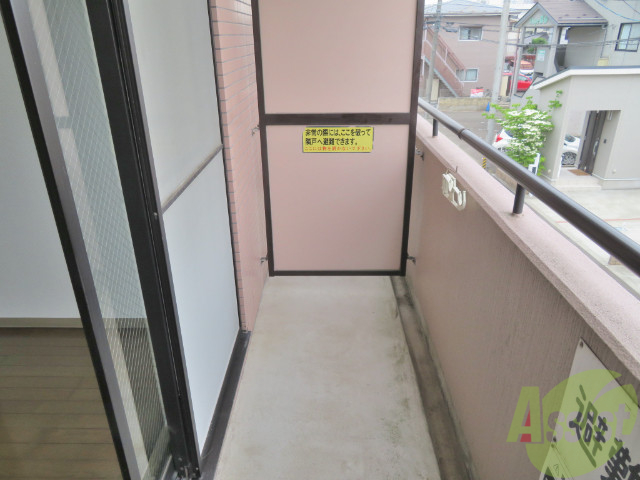バルコニー　コチラはバルコニーのお写真です。雰囲気を掴んでください。