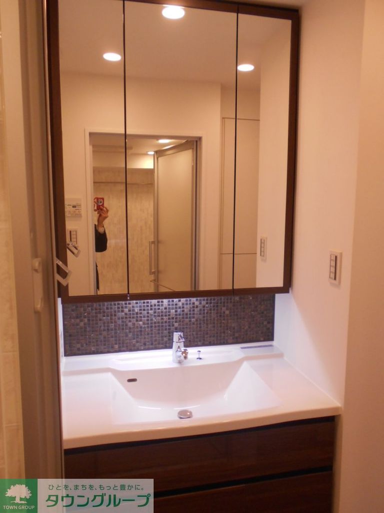 洗面設備　反転タイプのお部屋の写真です☆