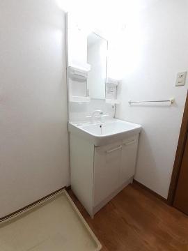 洗面設備　洗髪洗面化粧台