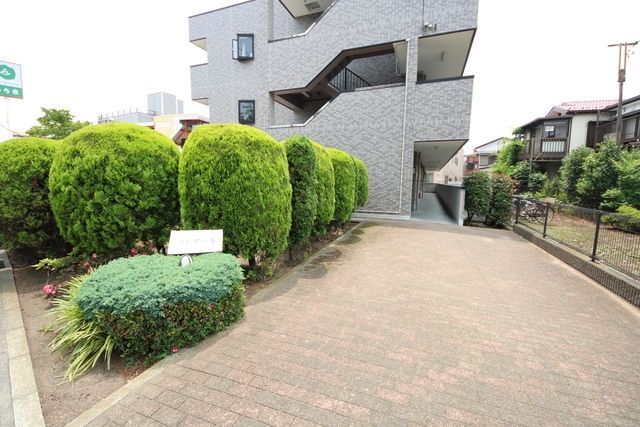 エントランス　★見学希望等はタウンハウジング中央林間店までお気軽に♪★