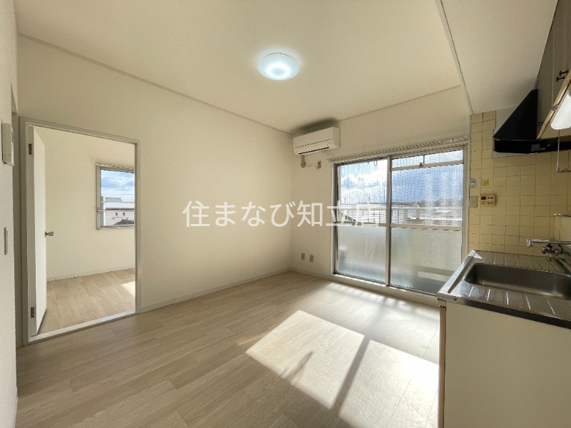 居室・リビング　別部屋写真