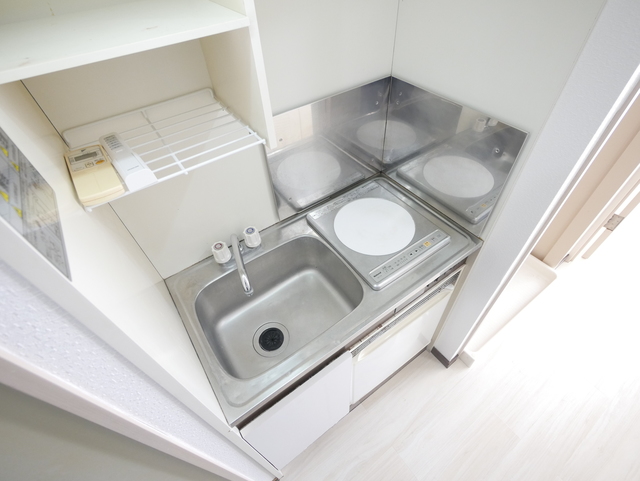 キッチン　★お手入れ簡単なＩＨクッキングヒーター付のキッチンです★