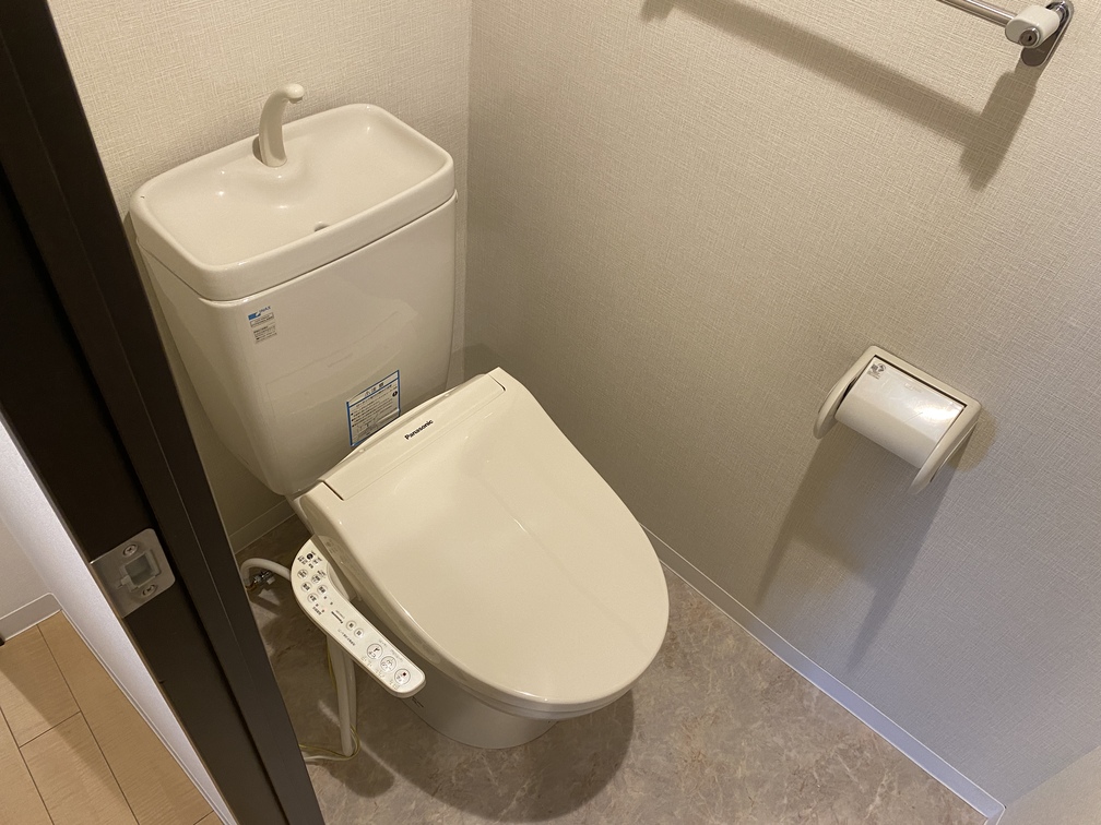 トイレ　■室内参考写真