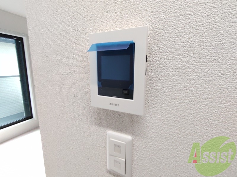 その他設備　モニター付インターホンですね。来訪者の顔を確認できます。