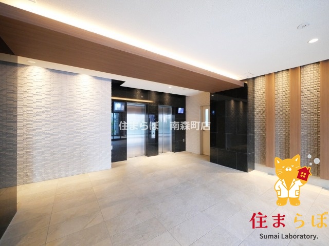 エントランス　「暮らしの設計図は、ここから始まります。」