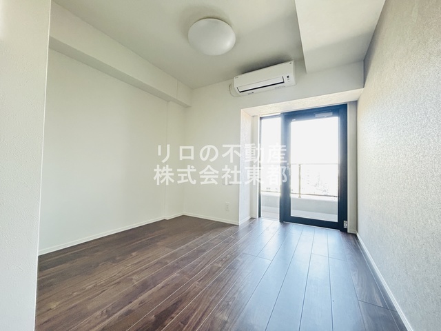 居室・リビング　南向きなので暖かな日差しが入りますね♪