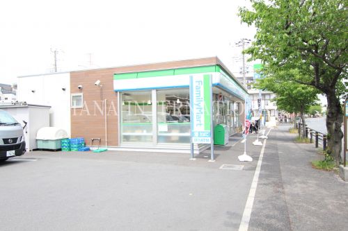 コンビニ　ファミリーマート 浦安富士見一丁目店（コンビニ）まで399m