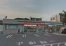 コンビニ　ファミリーマート吹田山手町四丁目店（コンビニ）まで307m