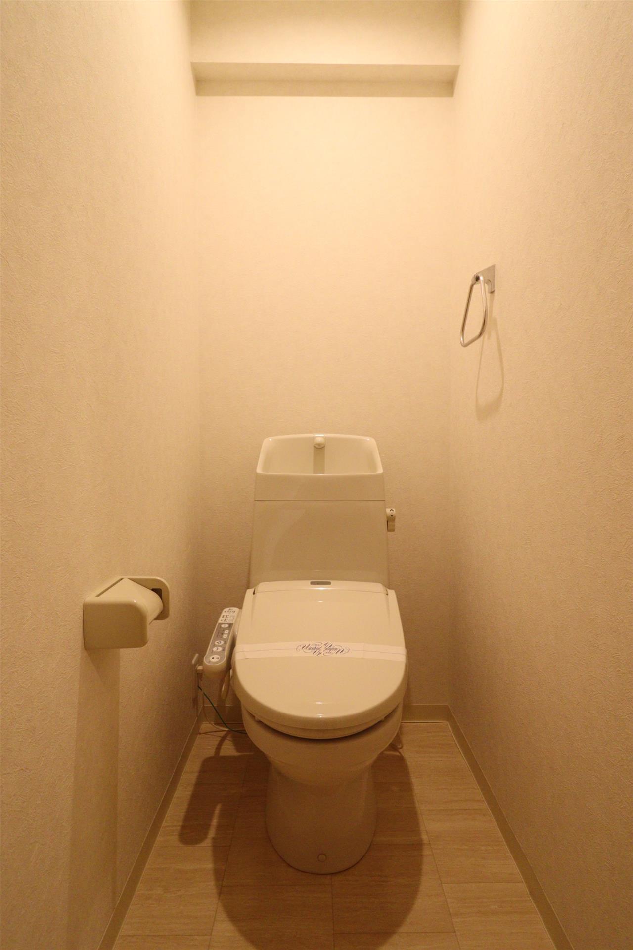 トイレ　※同物件内別室の写真を使用しております。