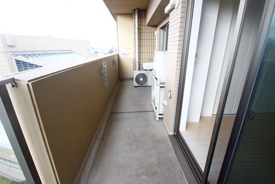 バルコニー　※別号室の写真です