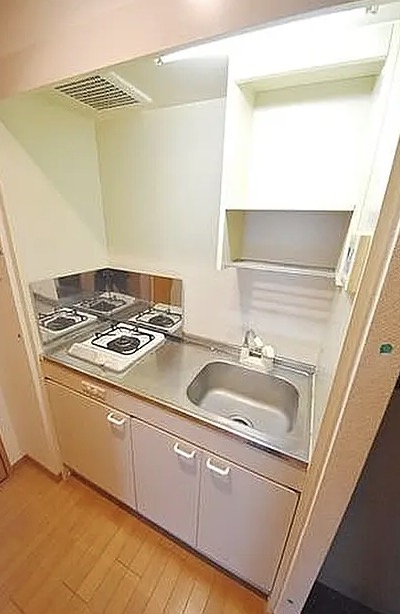 キッチン　※別部屋参考写真