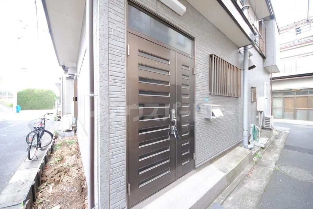 エントランス　エントランス