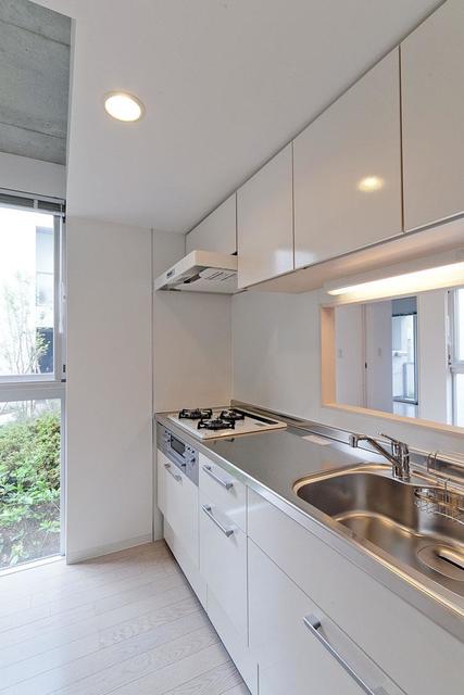 キッチン　※写真は同タイプ住戸です。