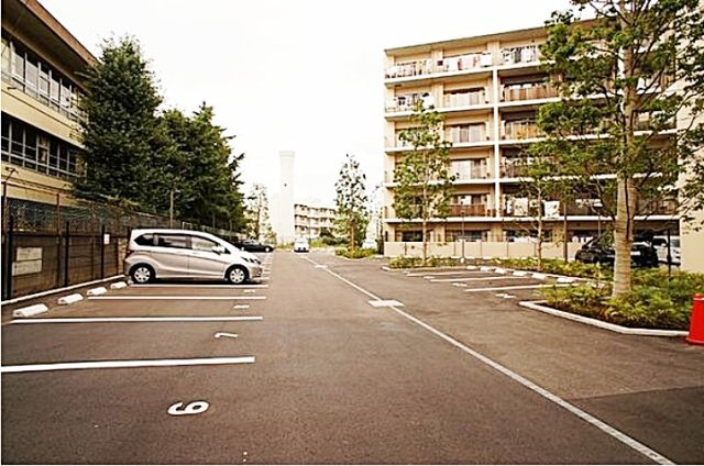 駐車場　【人気！住環境良好の川崎！】お問い合わせはお早めに♪