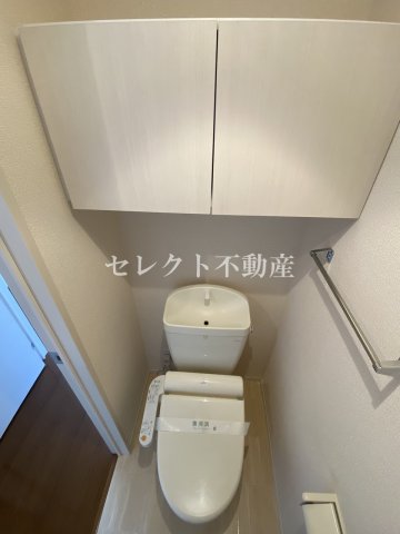 トイレ　ライジングサン西宮A棟103 トイレ