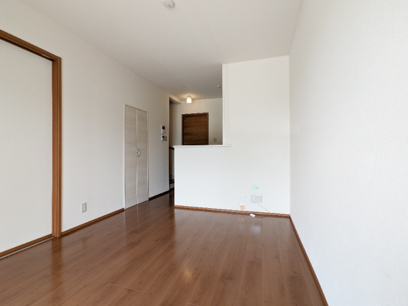 居室・リビング　図面と現状に相違がある場合には現状を優先