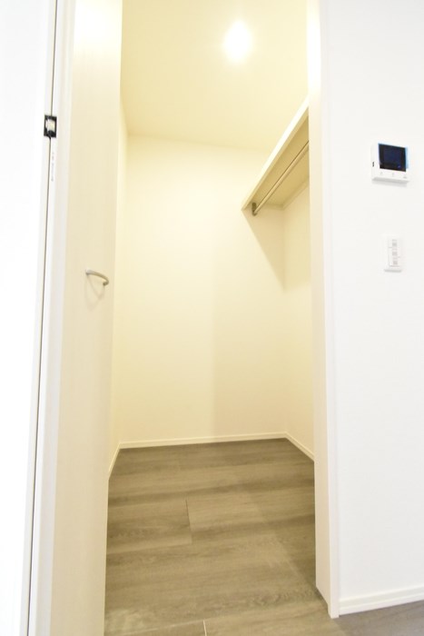 収納　ウォークインクローゼットは収納力◎