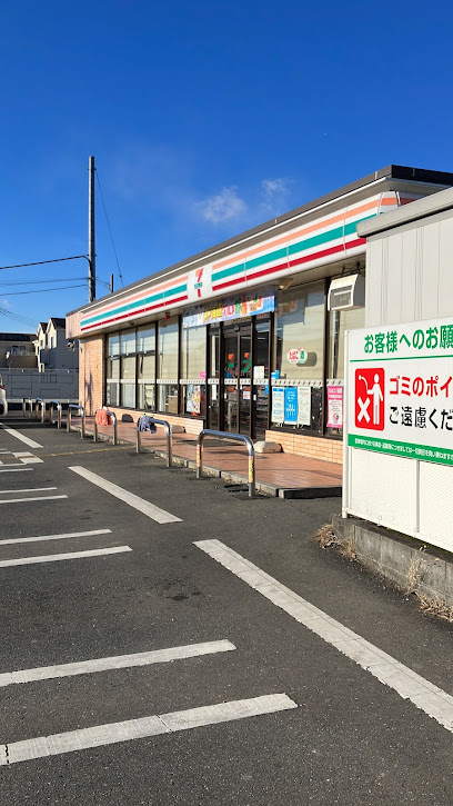 コンビニ　セブンイレブンさいたま大久保小学校前店（コンビニ）まで140m