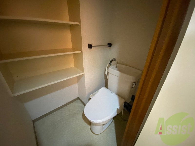 トイレ　こちらはトイレです。清潔感があり、安心して使用できます。