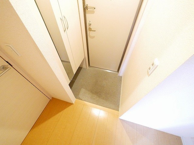 玄関　収納もある玄関です