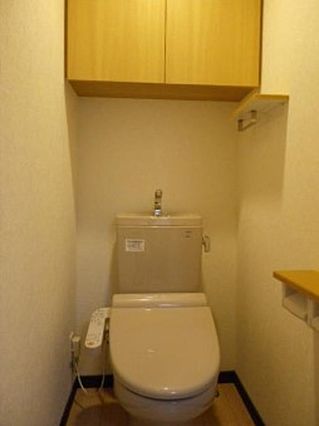 トイレ　※別部屋の参考写真です。