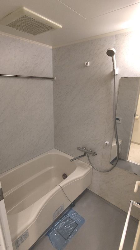 バス・シャワールーム　バス