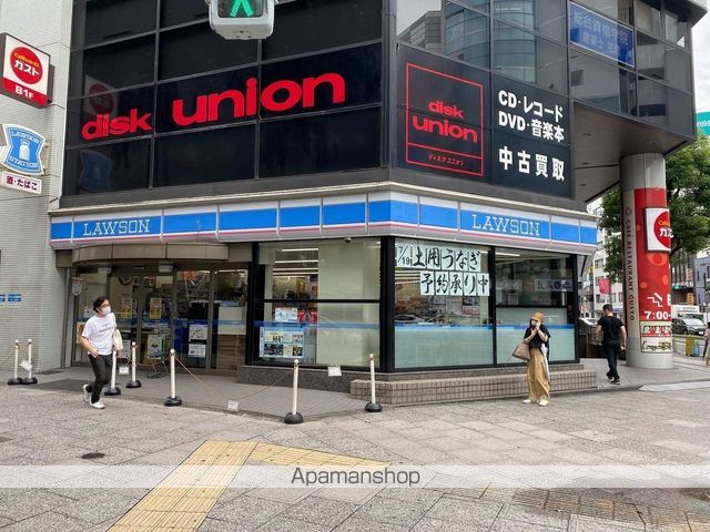 コンビニ　ローソン（コンビニ）まで266m