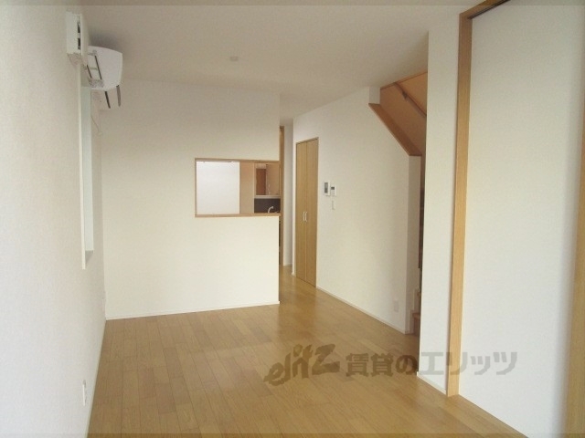 居室・リビング　リビング