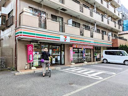 コンビニ　セブンイレブン（コンビニ）まで400m