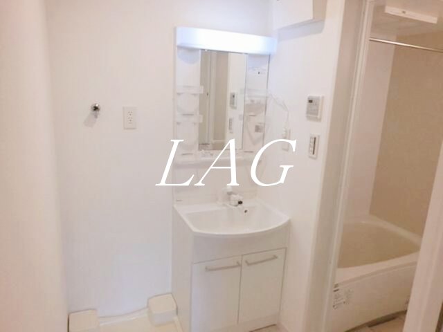 洗面設備　洗面台です。