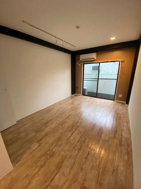 居室・リビング　居間です