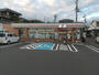 コンビニ　セブンイレブン 橋本東家店様（コンビニ）まで1204m