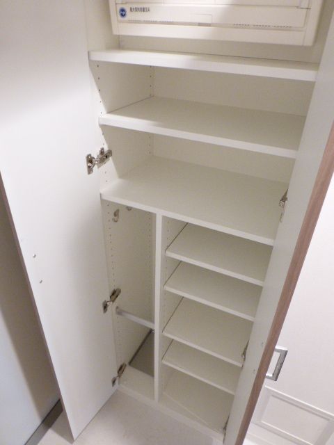 収納　※別部屋の参考写真です。