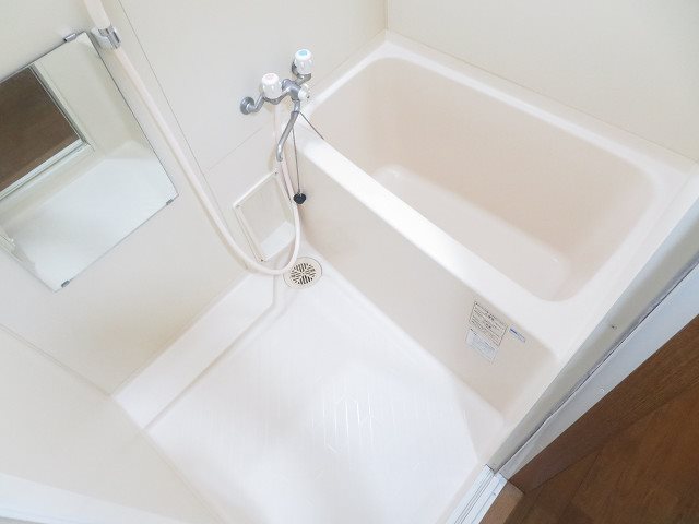 バス・シャワールーム　別部屋参考写真