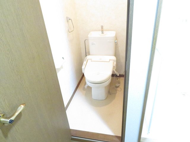 トイレ　別部屋参考写真