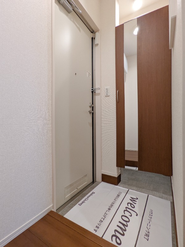 玄関　図面と現状に相違がある場合には現状を優先