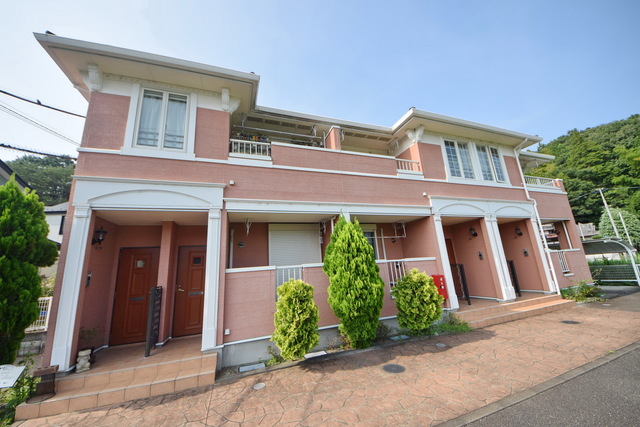 建物外観　～おしゃれな洋風アパート～