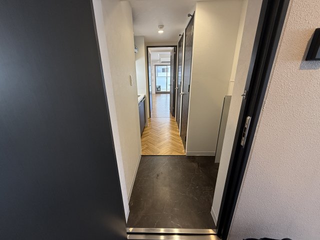 玄関　ArtizA金山