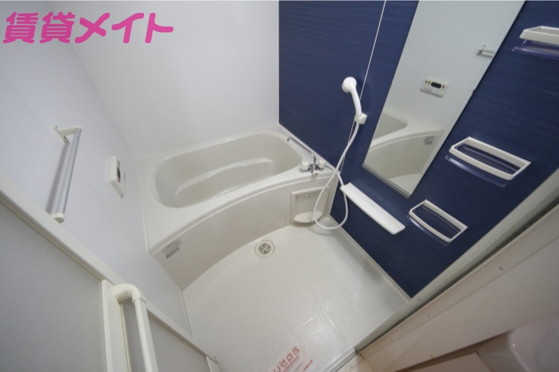 バス・シャワールーム　同一物件の別部屋の写真です